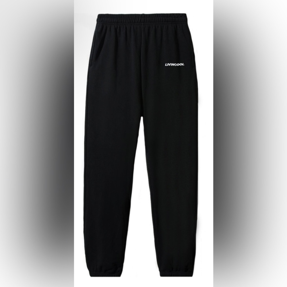 LIVINCOOL LOGO ON FRONT. SIDE POCKETS. ELASTICIZED WAISTBAND. ANKLE CUFFS.